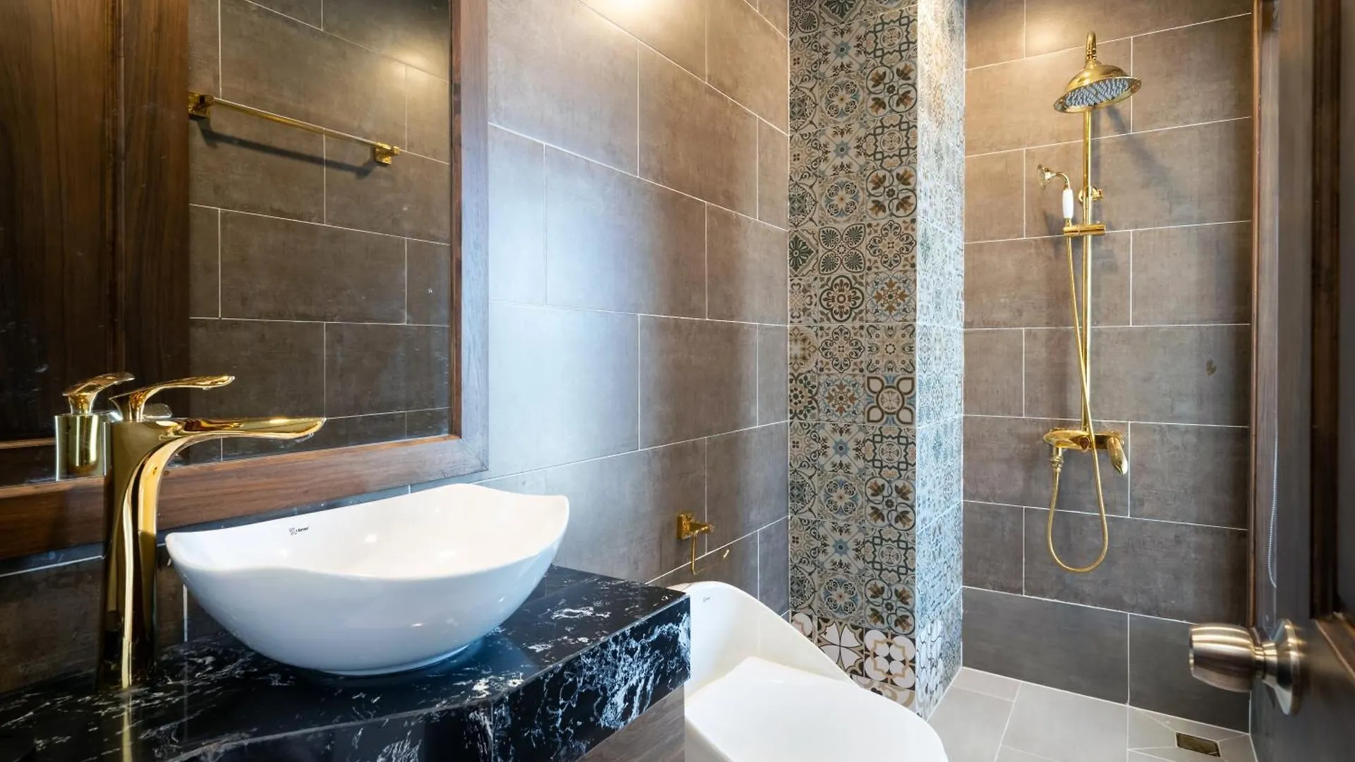 Langmandi Hotel & Apartment Da Nang Vietnam
